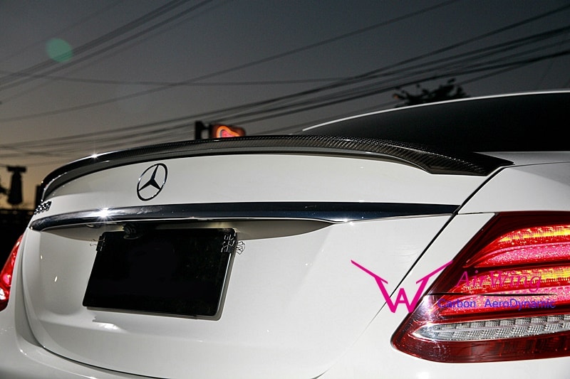 W213 - Future-Design style Carbon Trunk Spoiler 03